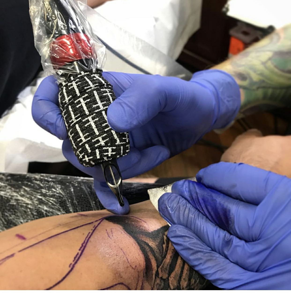 Tattoo Gun Grip Peann Téip Bindealán Greamaitheach